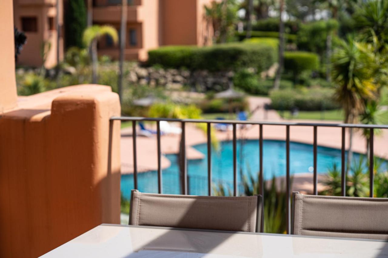 El Sol Sotoserena 2 Bedroom Apartment Estepona Exterior photo